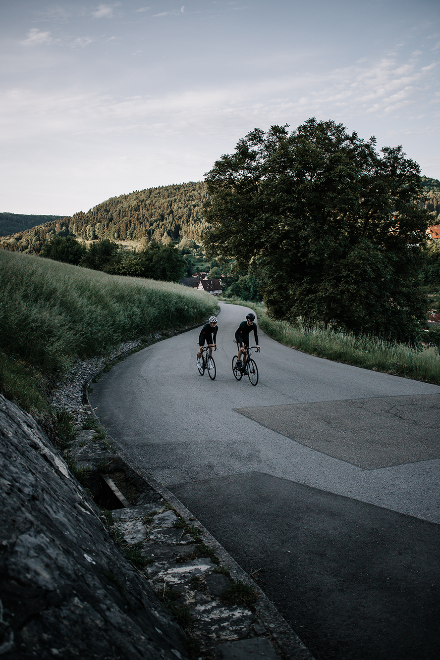 früher morgen - Sonnenaufgang mit Rennrad - Fotograf Tübingen