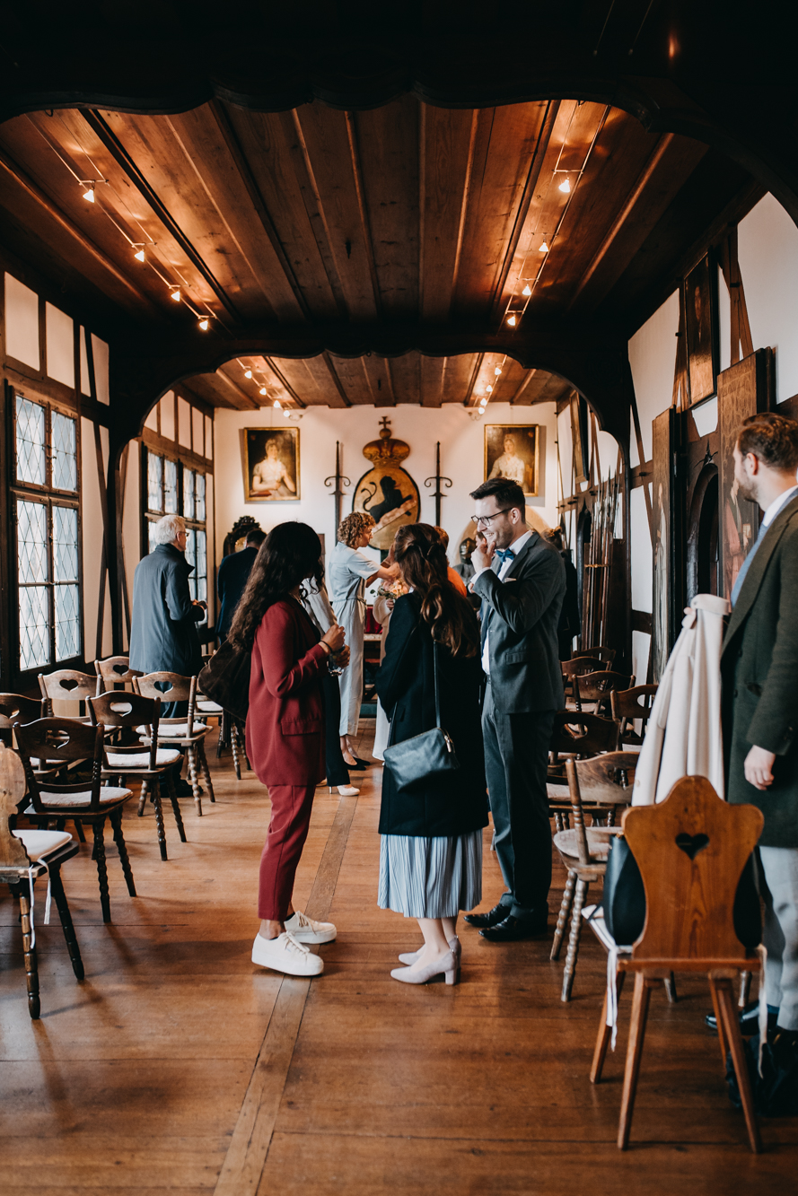 Hochzeitsfotograf Heidelberg - standesamtliche Trauung in Franken
